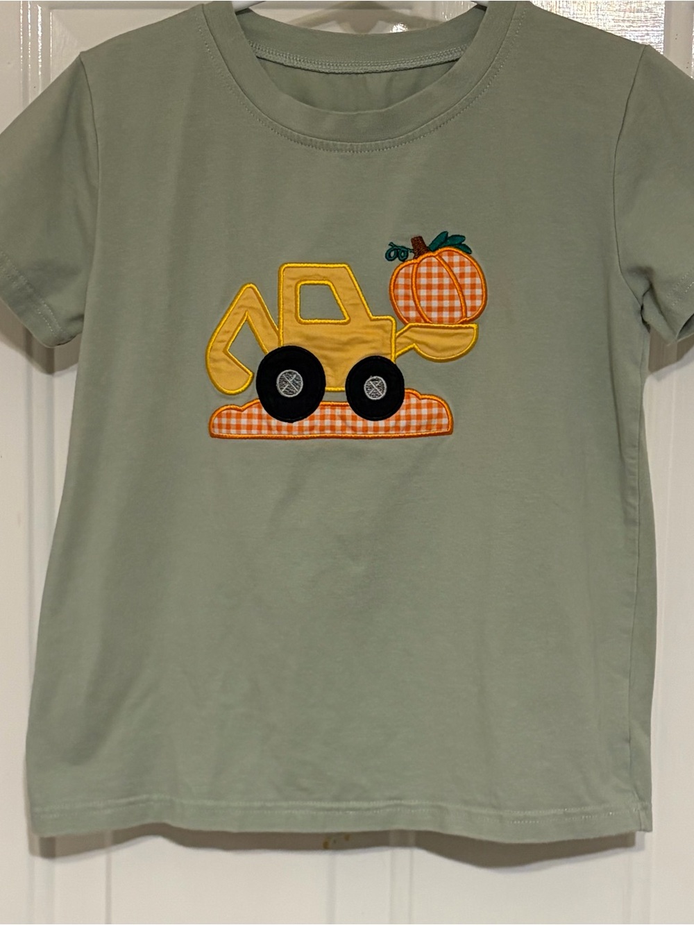 Adorable Boys' Fall Halloween Pumpkin Excavator Tee w/ Pumpkin Applique Size 5-6